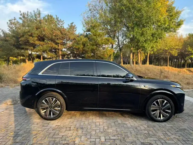 Li Auto L7 — Фото автомобиля 3