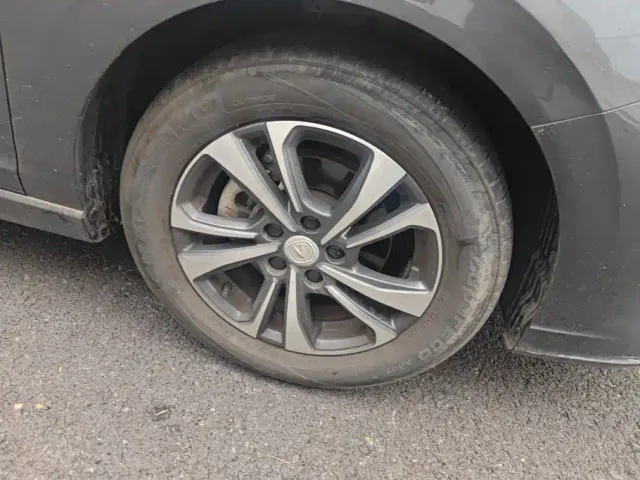 Changan Eado — Фото автомобиля 6