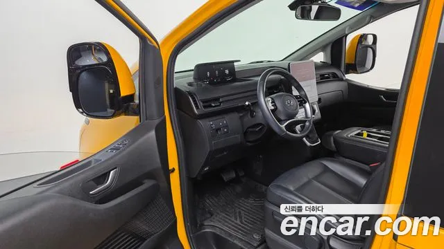 Hyundai Staria Staria — Фото автомобиля 10