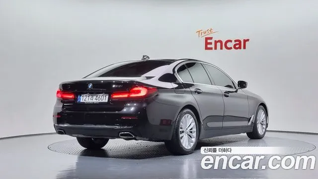 BMW 5 Series G30 — Фото автомобиля 2
