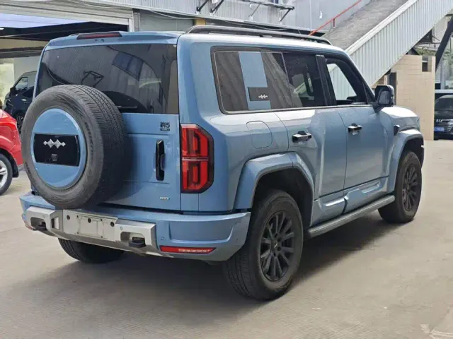 BYD FangChengBao Leopard 5 — Фото автомобиля 6