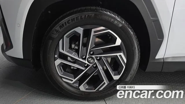 Hyundai Tucson Новый Tucson (NX4) Бензин 1.6 турбо 2WD — Фото автомобиля 4