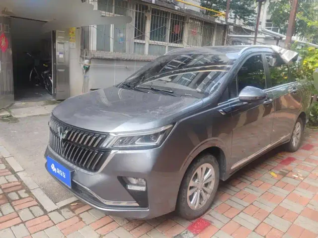 Фотография автомобиля — Wuling Jiachen