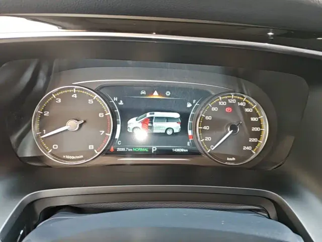 GAC Trumpchi M8 — Фото автомобиля 11