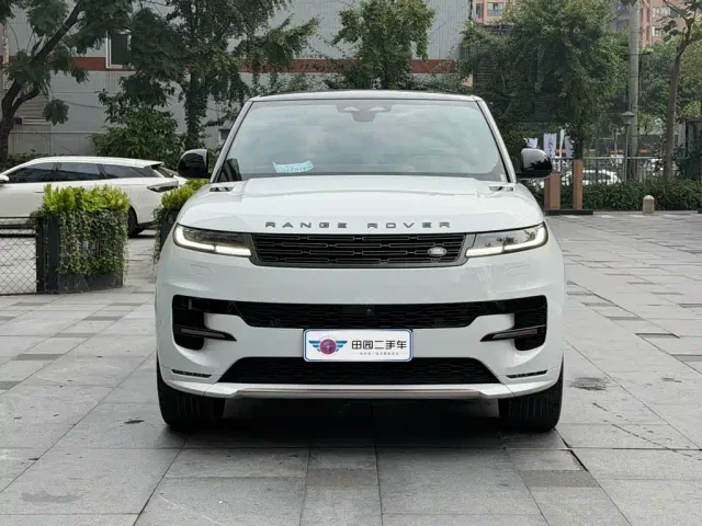 Land Rover Range Rover Sport — Фото автомобиля 2