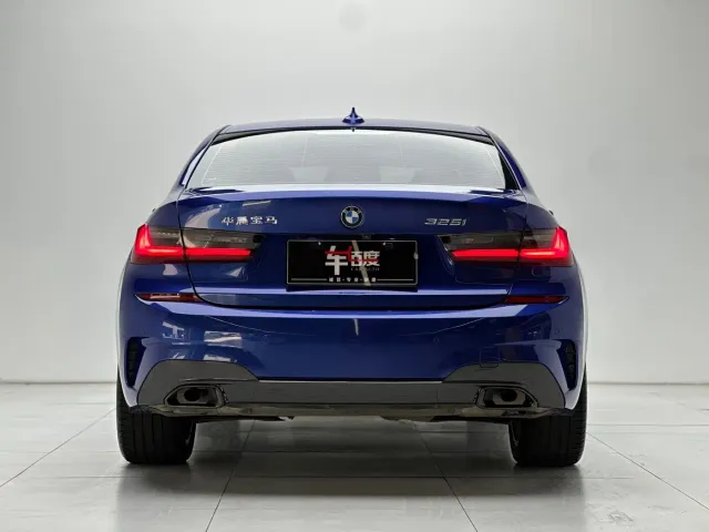 BMW 3 Series — Фото автомобиля 5