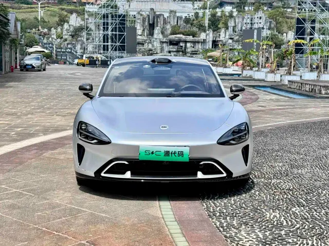 Xiaomi SU7 — Фото автомобиля 4