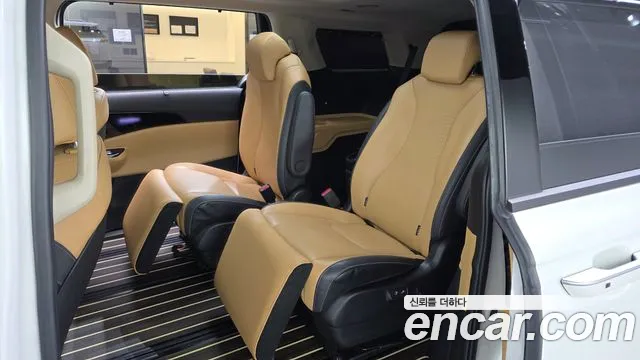 Kia Carnival 4th Gen — Фото автомобиля 12