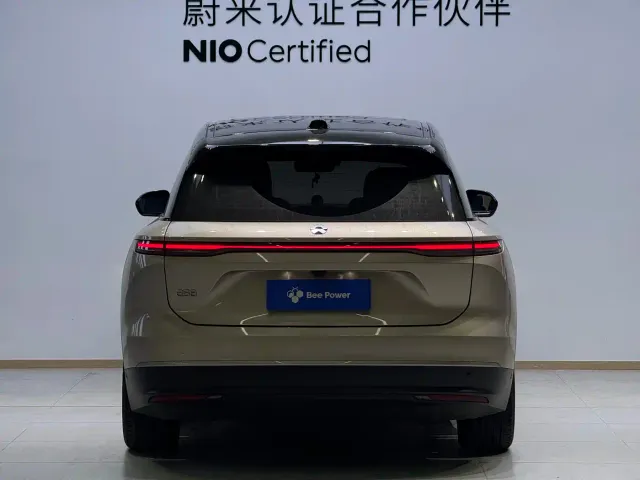 Nio ES8 — Фото автомобиля 7