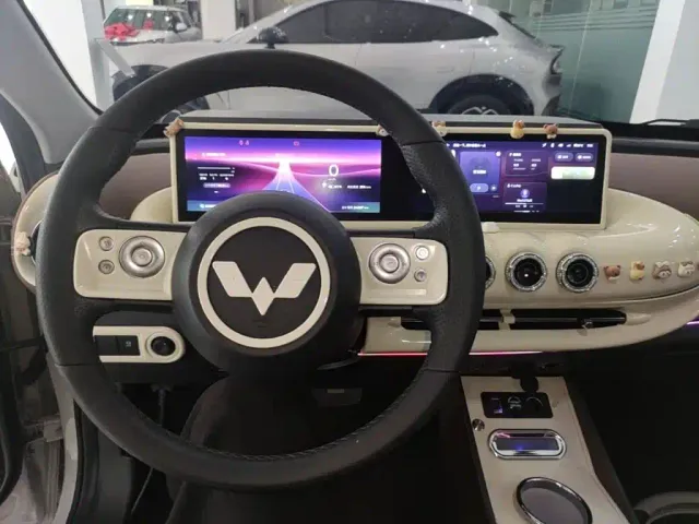 Wuling Bingo — Фото автомобиля 10
