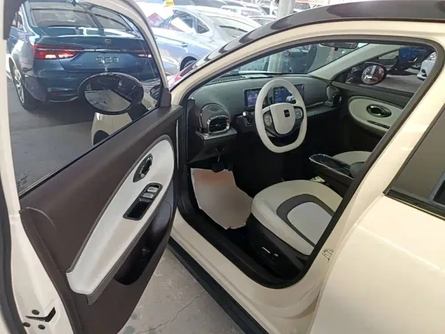 JAC Yiwei 3 — Фото автомобиля 15