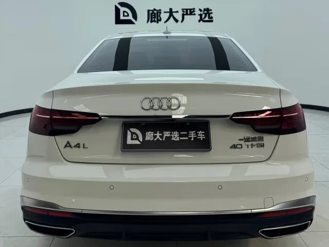 Audi A4L — Фото автомобиля 4