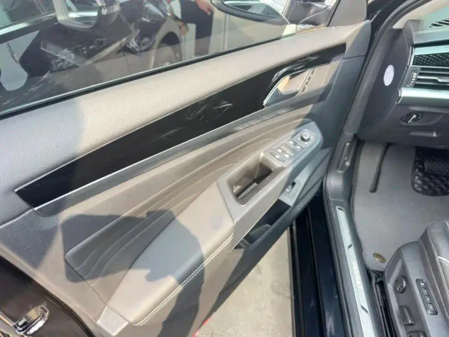 Volkswagen Passat — Фото автомобиля 12