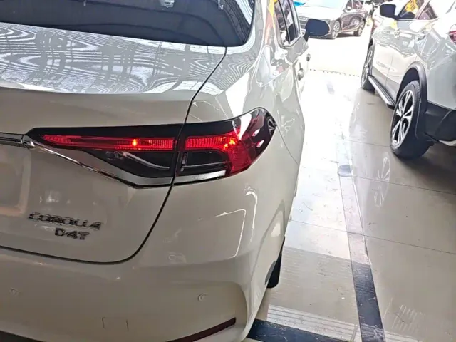 Toyota Corolla — Фото автомобиля 7