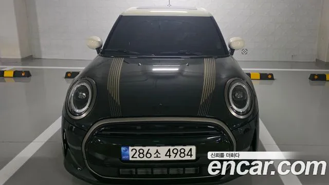 Фотография автомобиля — MINI Cooper