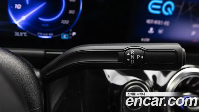 Mercedes-Benz EQA — Фото автомобиля 19