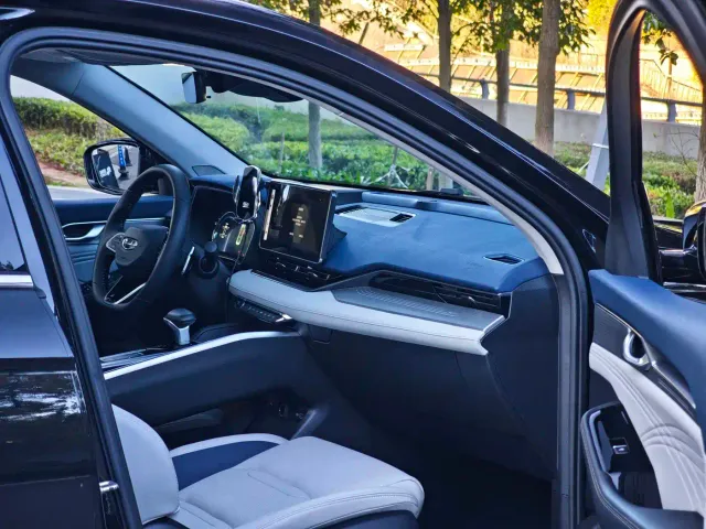 Geely Xingrui — Фото автомобиля 10