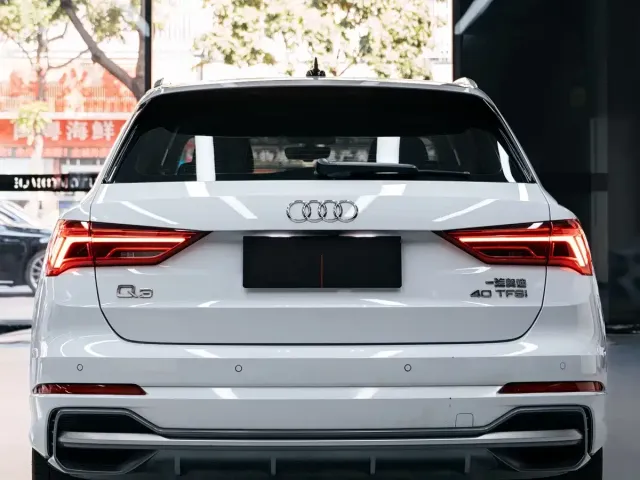 Audi Q3 — Фото автомобиля 4