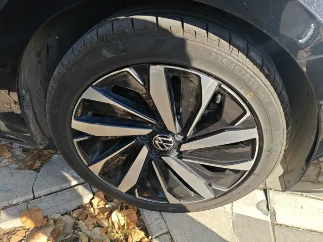 Volkswagen Passat — Фото автомобиля 24