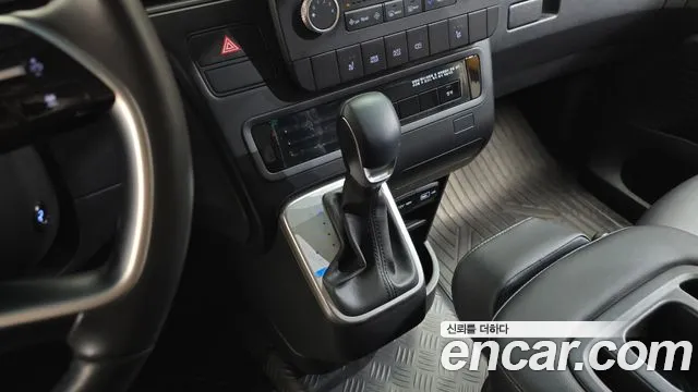 Hyundai Staria — Фото автомобиля 12
