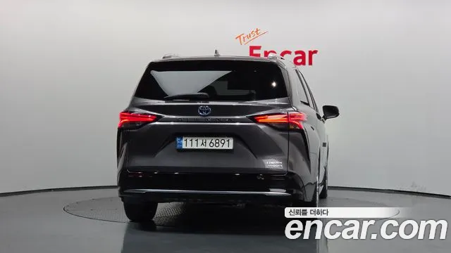 Toyota Sienna 4th Gen — Фото автомобиля 4