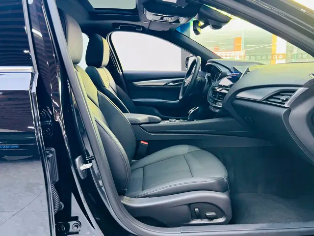 Cadillac CT5 — Фото автомобиля 13