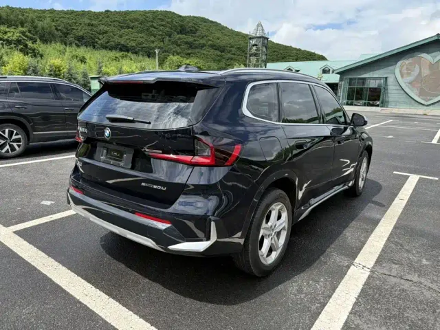 BMW X1 — Фото автомобиля 4