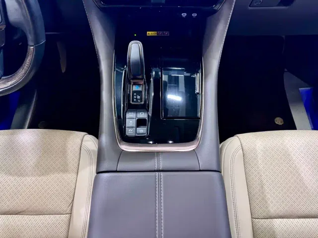 Toyota Alphard — Фото автомобиля 18