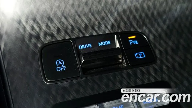 Genesis GV70 — Фото автомобиля 13