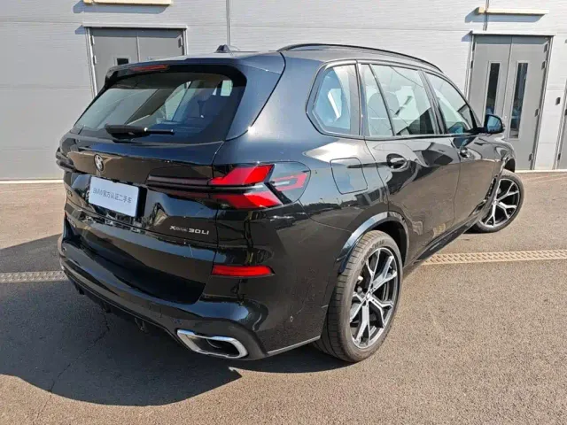 BMW X5 — Фото автомобиля 5