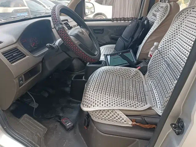 Wuling Rongguang S — Фото автомобиля 14