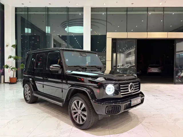 Mercedes-Benz G-Class — Фото автомобиля 2