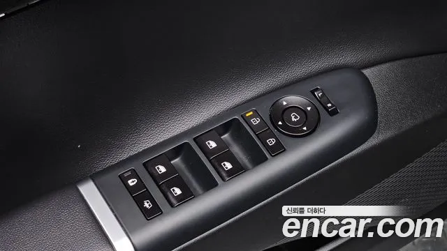 Hyundai Grandeur GN7 — Фото автомобиля 30