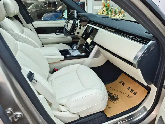 Land Rover Range Rover — Фото автомобиля 6