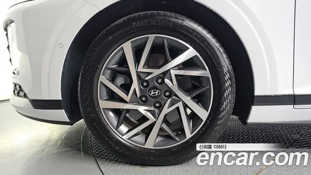 Hyundai Grandeur GN7 — Фото автомобиля 5