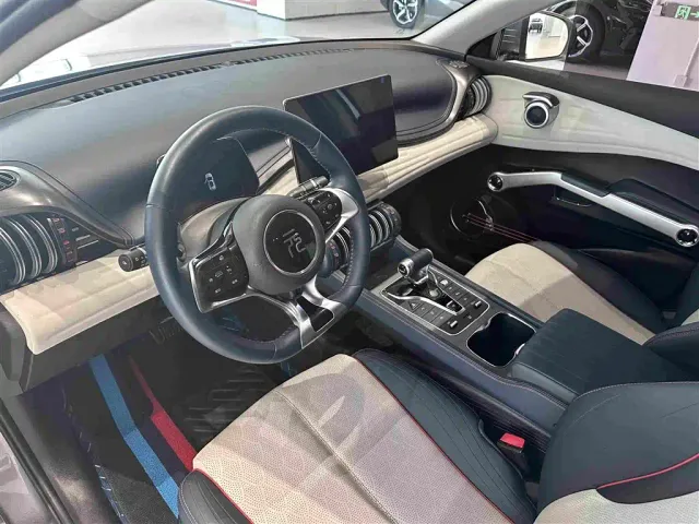 BYD Yuan PLUS — Фото автомобиля 11