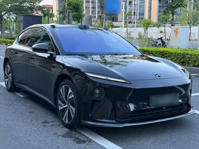 Nio ET5 — Фото автомобиля 3