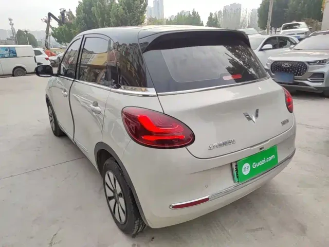 Wuling Bingo — Фото автомобиля 4