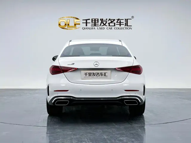 Mercedes-Benz C-Class — Фото автомобиля 2