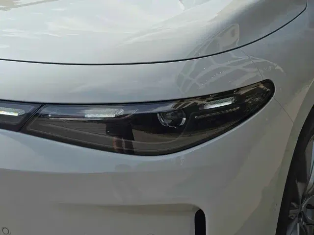 Leapmotor C10 — Фото автомобиля 4
