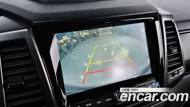 KG_Mobility_Ssangyong Rexton Новый Rexton Sport Khan Дизель 2.2 4WD — Фото автомобиля 14