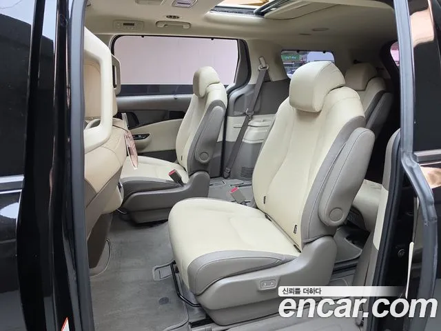 Kia Carnival 4th Gen — Фото автомобиля 18