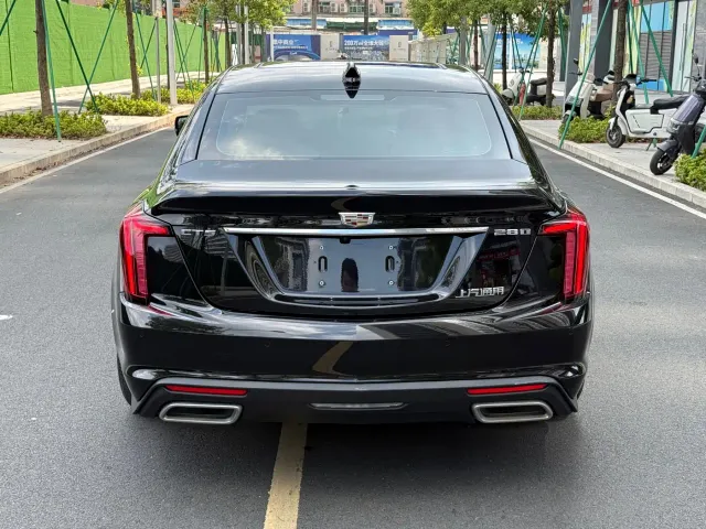 Cadillac CT5 — Фото автомобиля 9
