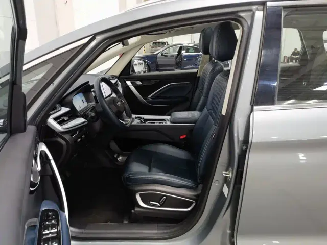 Geely Jiaji — Фото автомобиля 10