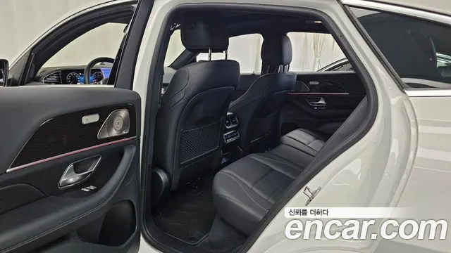Mercedes-Benz GLE-Class — Фото автомобиля 18