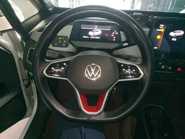 Volkswagen ID.3 — Фото автомобиля 10