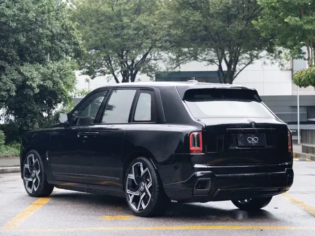 Rolls-Royce Cullinan — Фото автомобиля 6