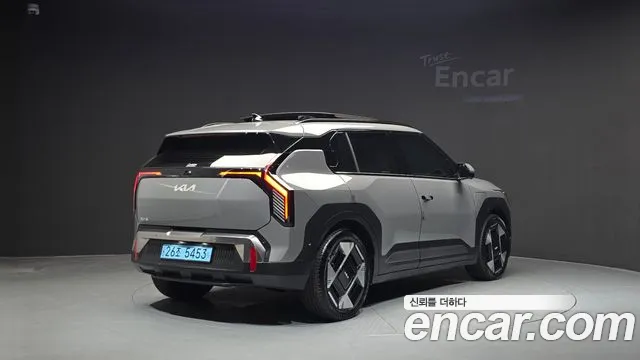 Kia EV3 — Фото автомобиля 2