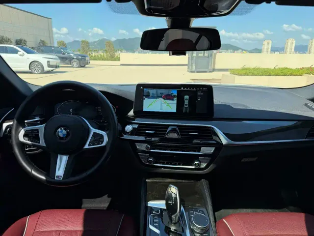 BMW 5 Series — Фото автомобиля 7