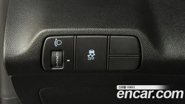 Hyundai AVANTE Новый Avante (CN7) — Фото автомобиля 12